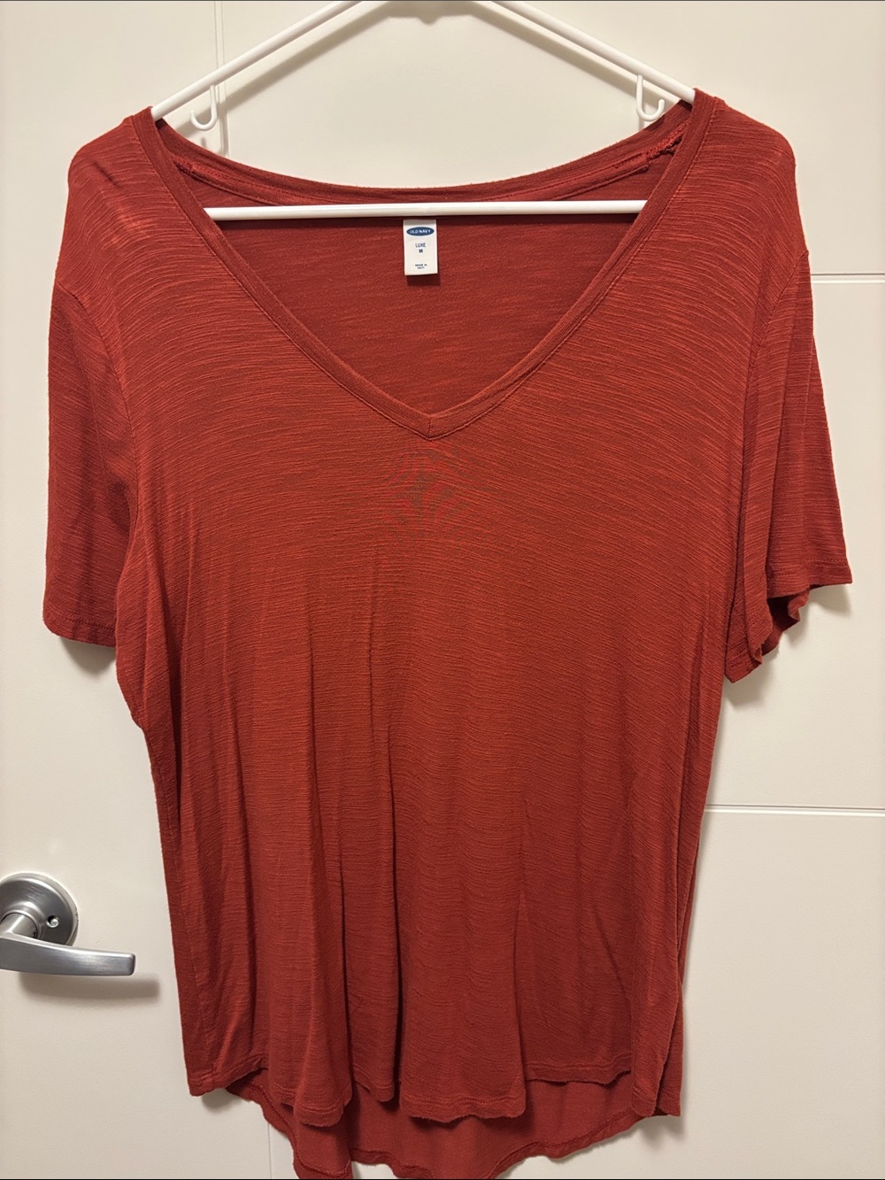Old Navy Rust V-Neck Short Sleeve Tee